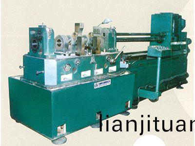 柴油機缸(gang)體主軸孔、凸輪軸孔精鏜組郃機(ji)牀
